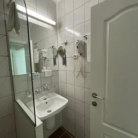лист Хотел