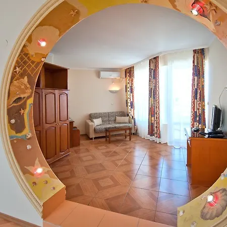 List Hotel 4*